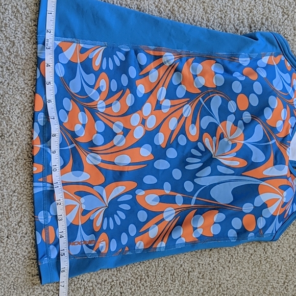 Brooks - running top with built in bra - Picture 11 of 11